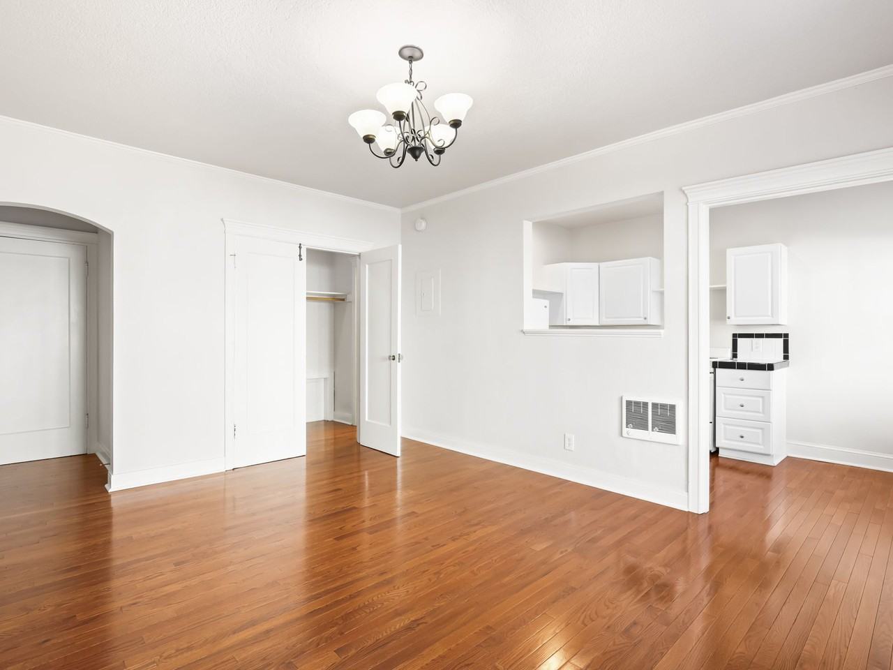 Amber Court Apartments - Photo 6 of 17