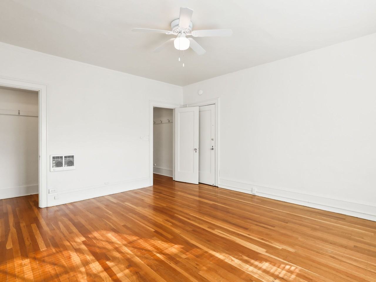 The Lovejoy - Photo 7 of 19