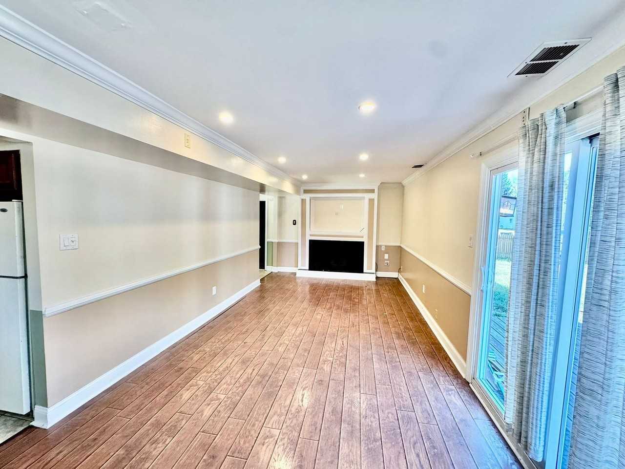 116 Abbey Rd - Photo 7 of 27