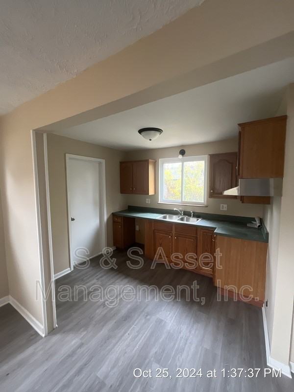 3231 Westmont Ave - Photo 3 of 13