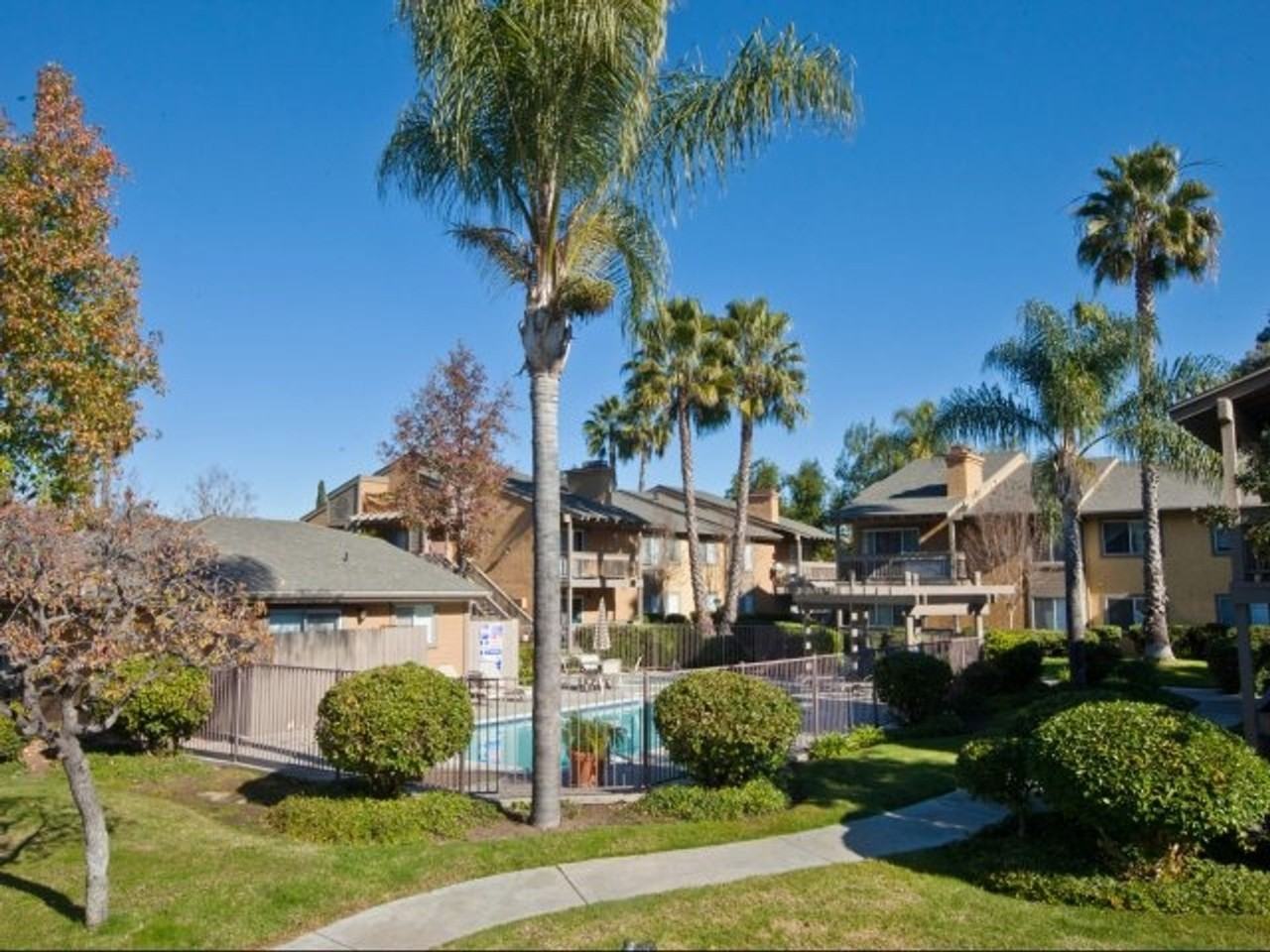 RMA910 - 910 Martin Dr - Photo 2 of 17