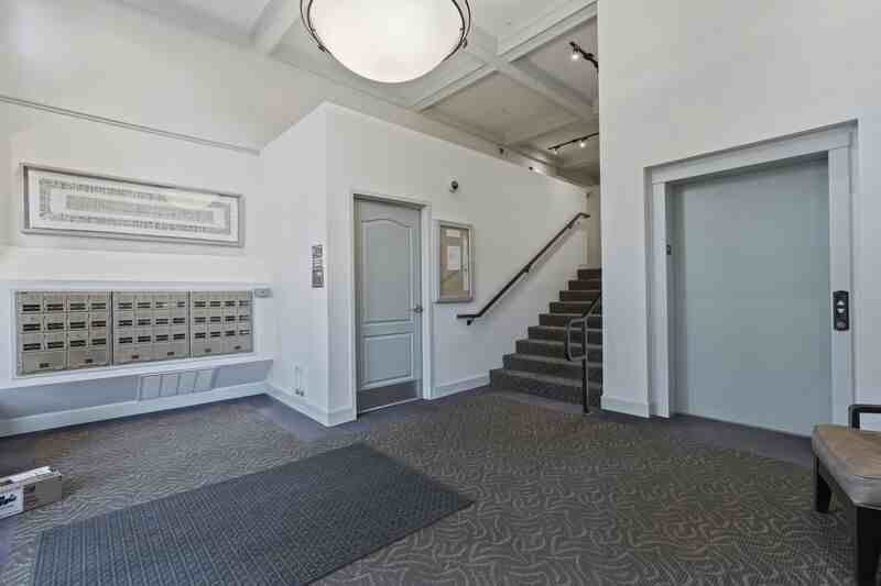 1207 W Fort St #217 - Photo 4 of 33