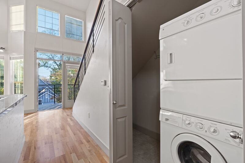 1207 W Fort St #217 - Photo 7 of 33