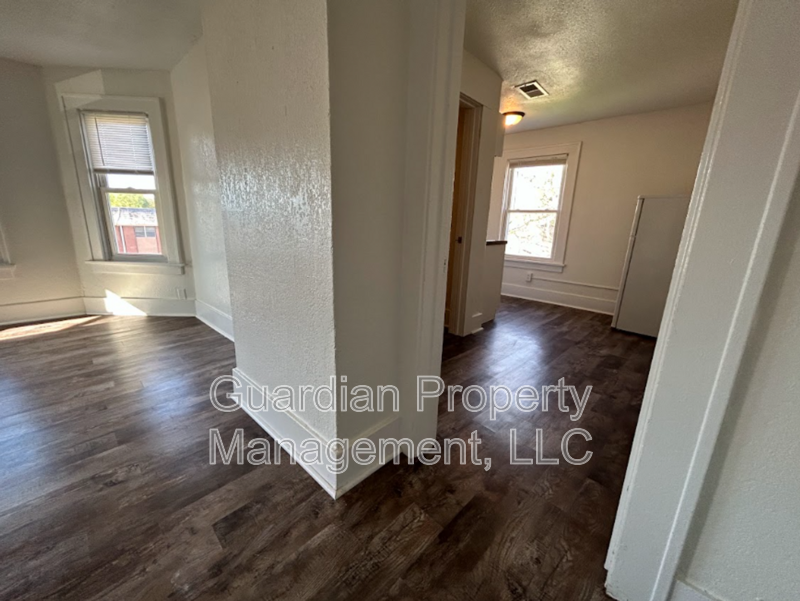 108 N Buchanan St #7 - Photo 6 of 14