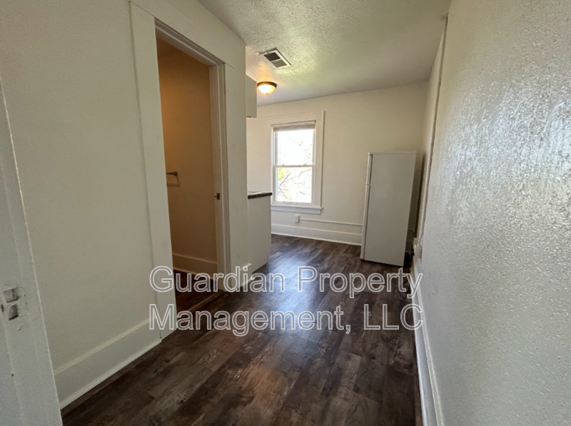 108 N Buchanan St #7 - Photo 7 of 14