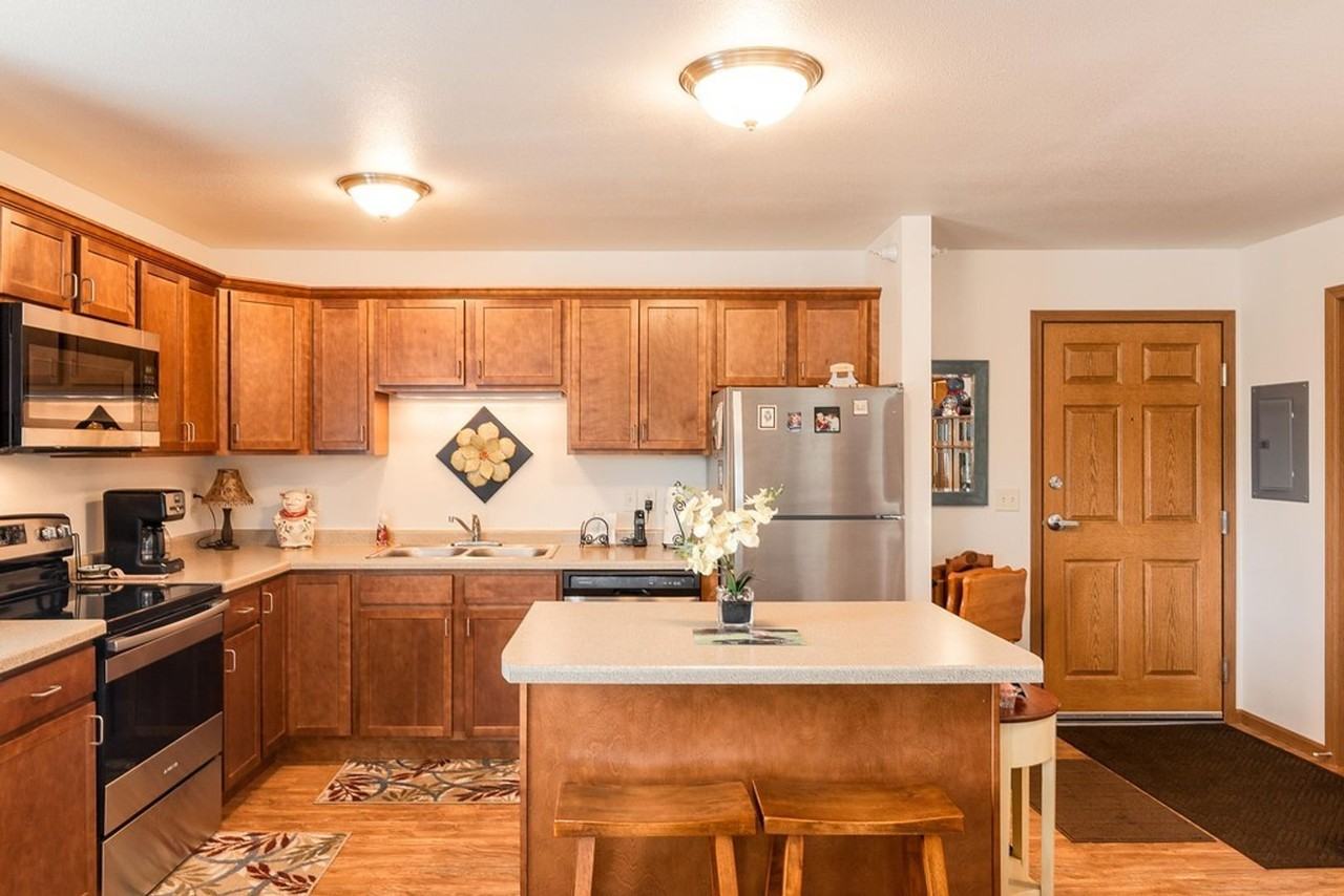 Grand Avenue Estates 1 - Photo 2 of 34