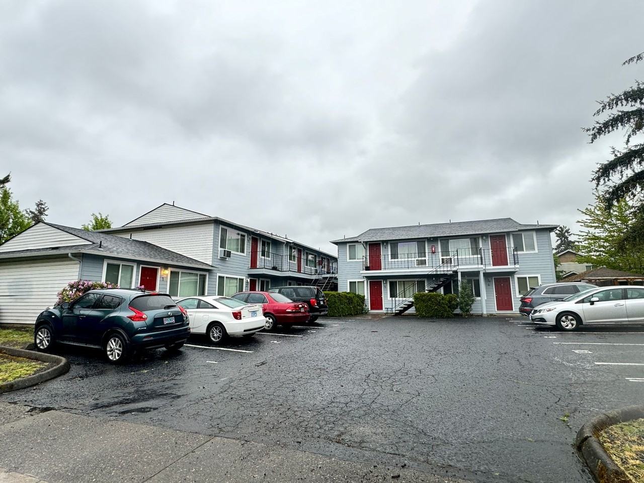 5113 N Lombard St #4 - Photo 2 of 13