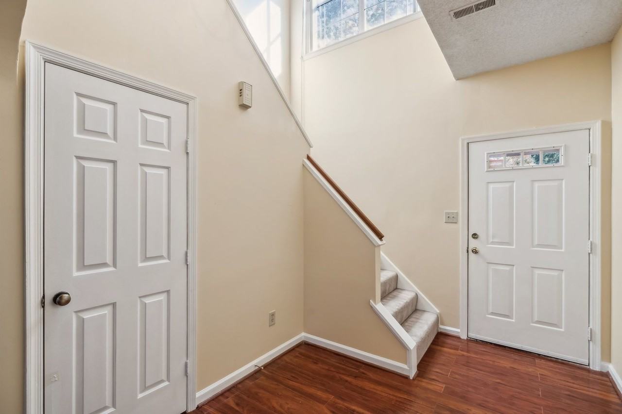 5417 Mary Ln - Photo 3 of 23