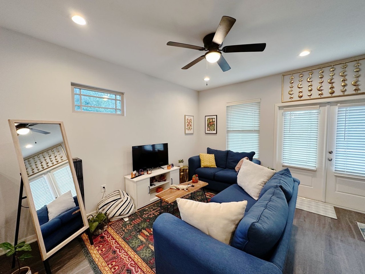 540 Sw 7th Ave - Photo 5 of 29