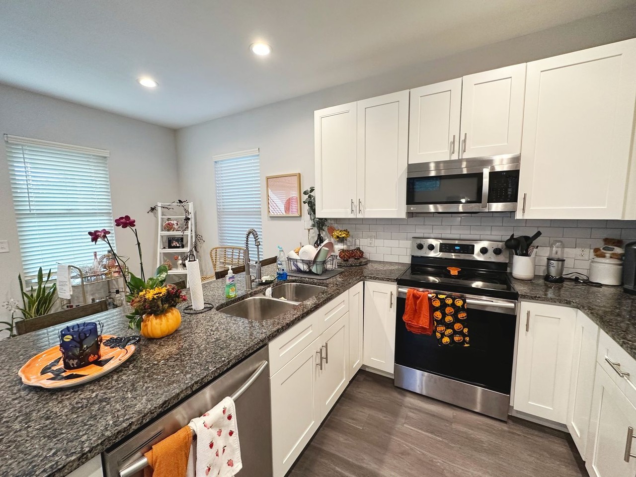 540 Sw 7th Ave - Photo 7 of 29