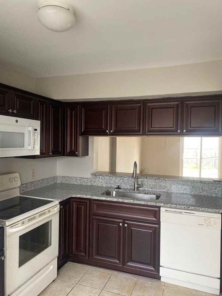 5702 Constance Ct - Photo 3 of 18