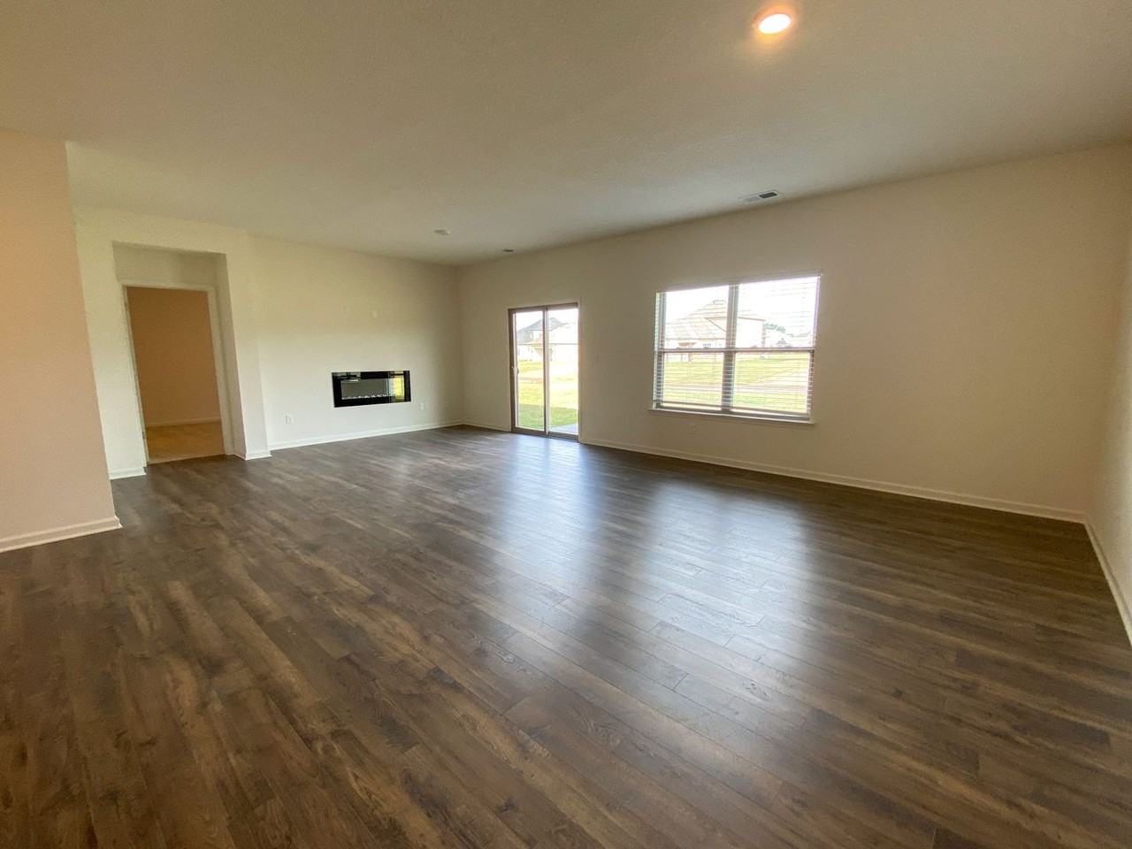 195 Daisy Dr - Photo 4 of 23