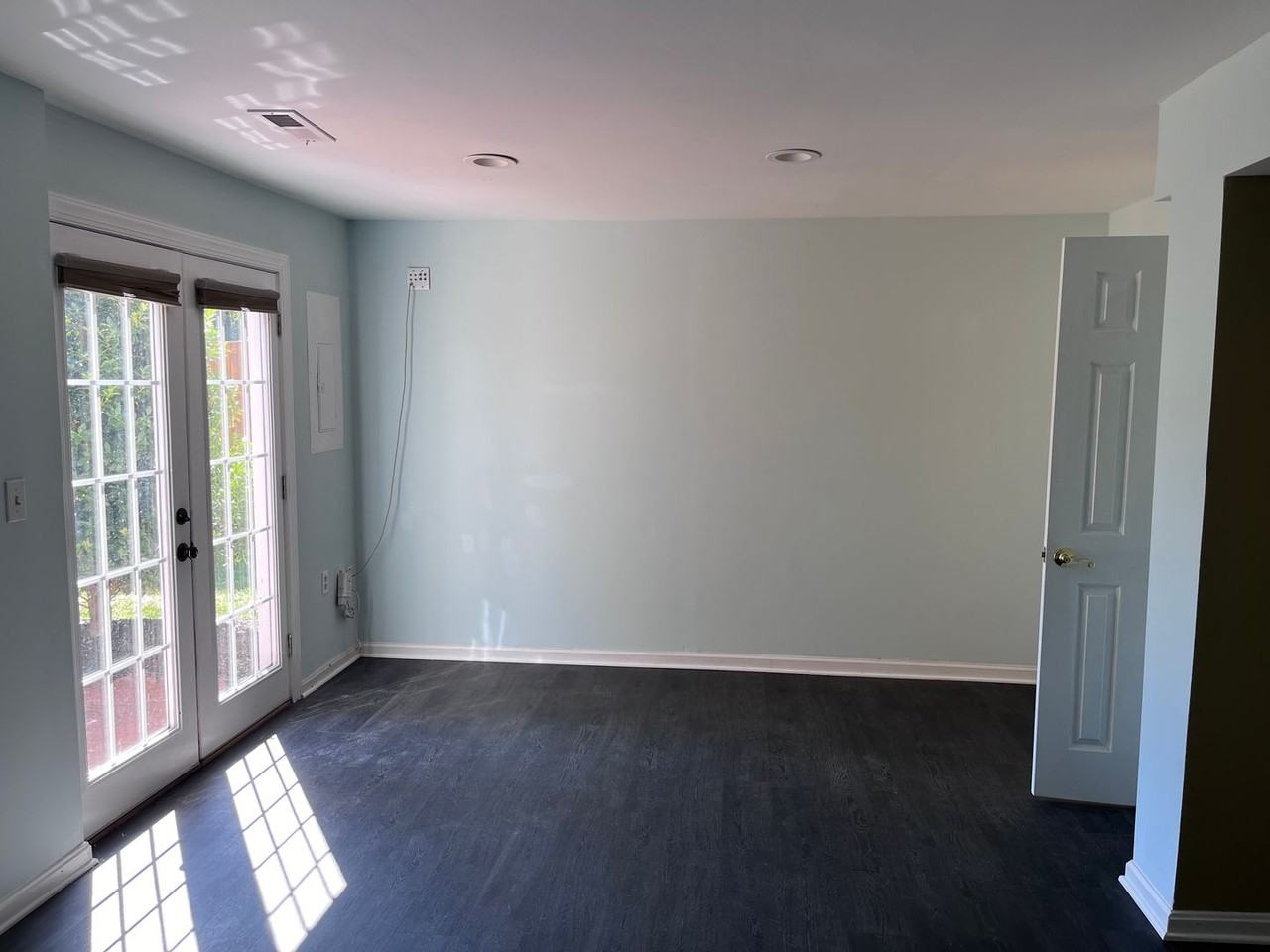 13 Devon Ct - Photo 2 of 19