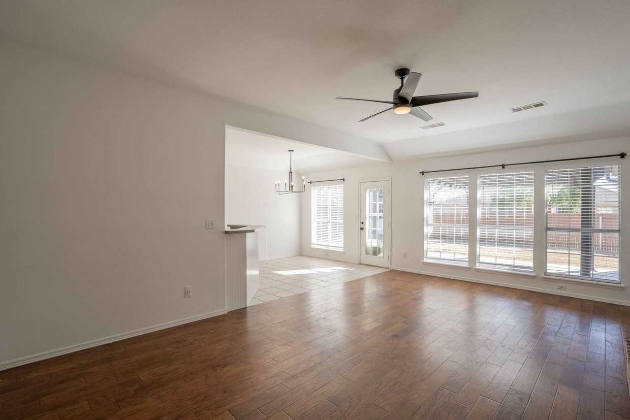 15200 East 89th Court North - Photo 2 of 20