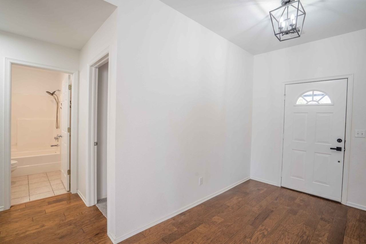 15200 East 89th Court North - Photo 5 of 20