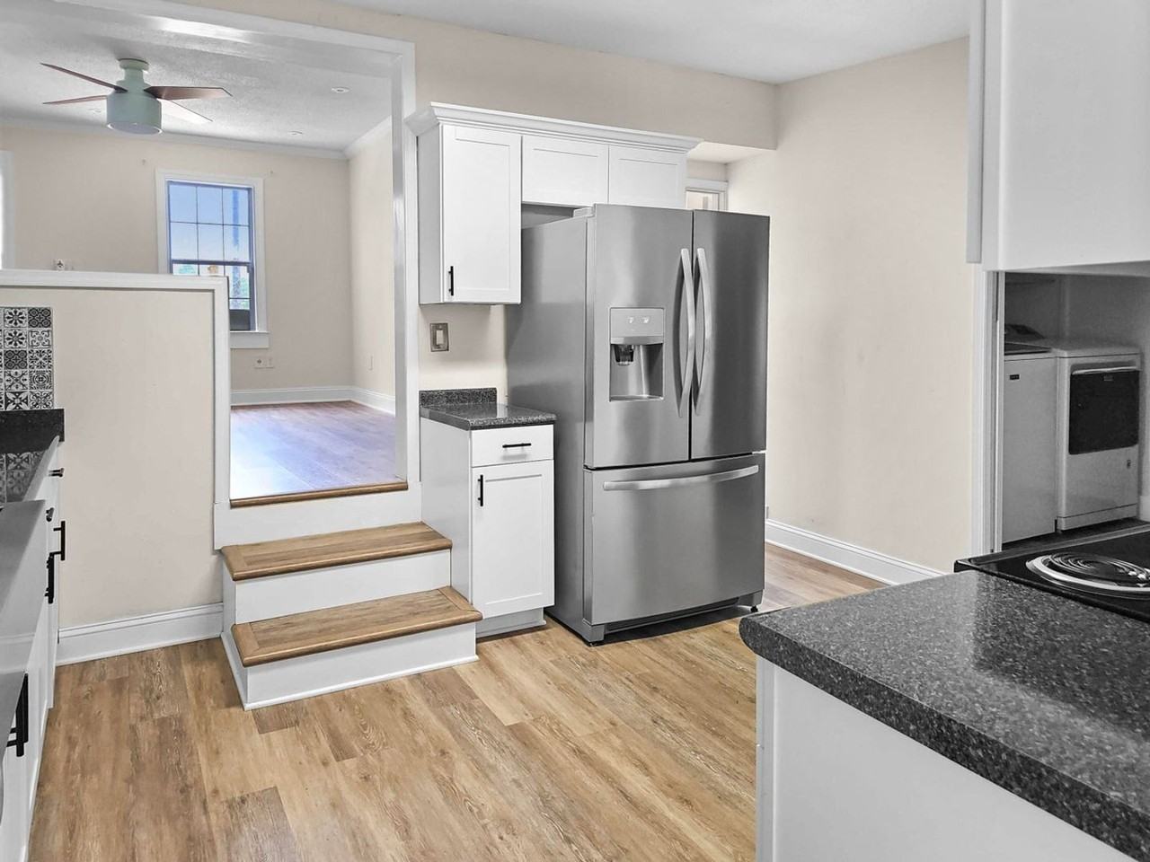 962 N Lloyd St - Photo 6 of 15
