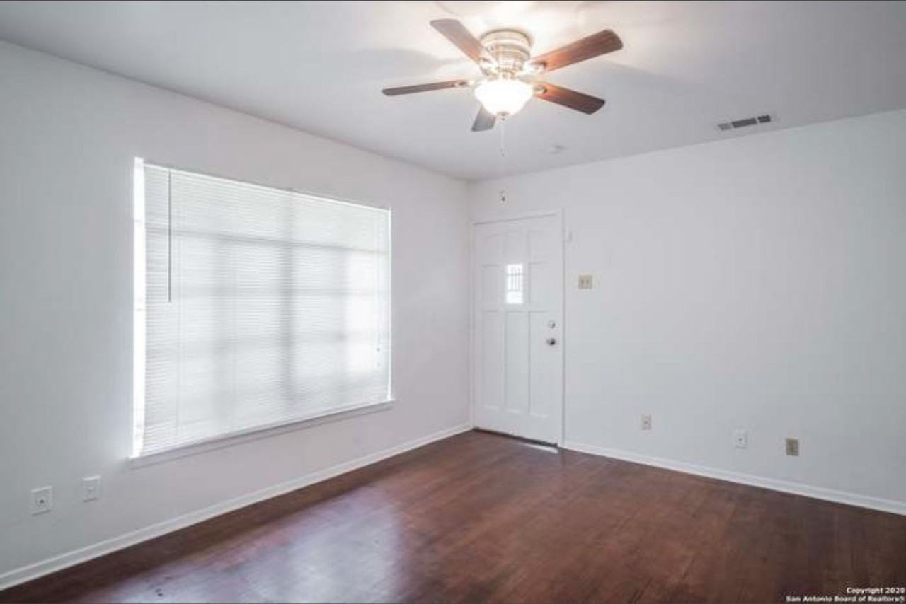 418 Byrnes Dr - Photo 3 of 19