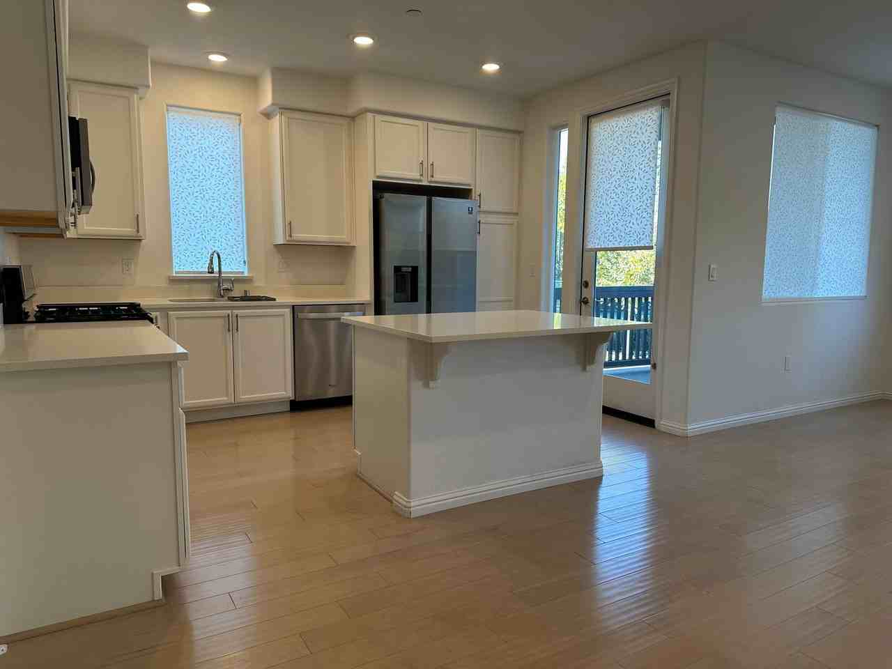 750 Garden St - Photo 3 of 11