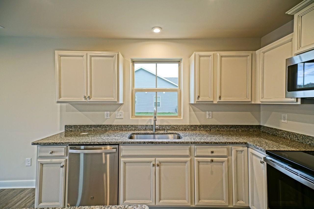 25312 Tannin Cir - Photo 3 of 5