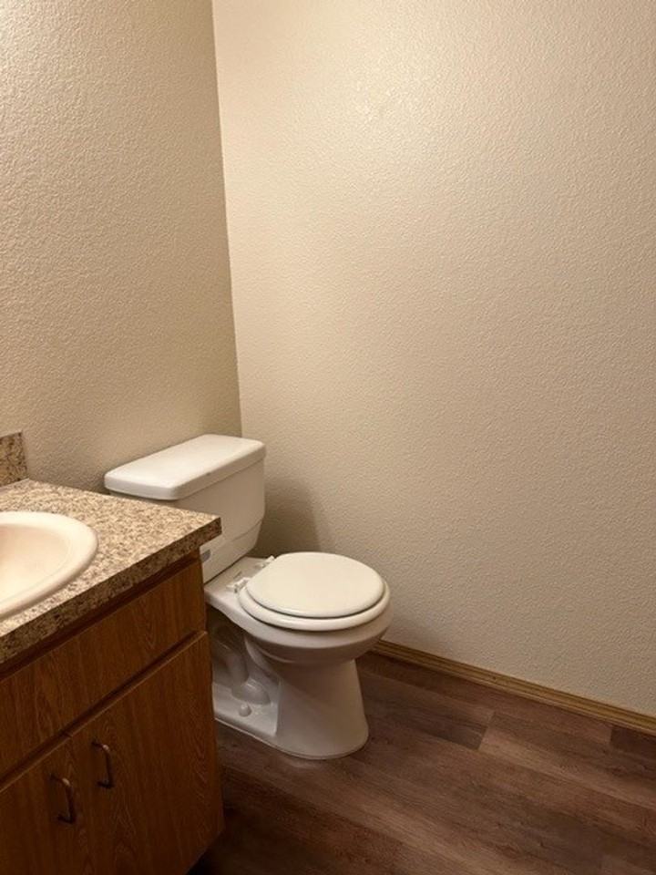 001a-Wyatt Lee - Photo 5 of 15