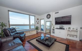 717 S Columbus Blvd - Photo 1 of 1