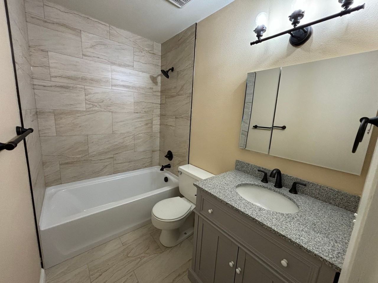 1108 Mchugh St - Photo 2 of 15