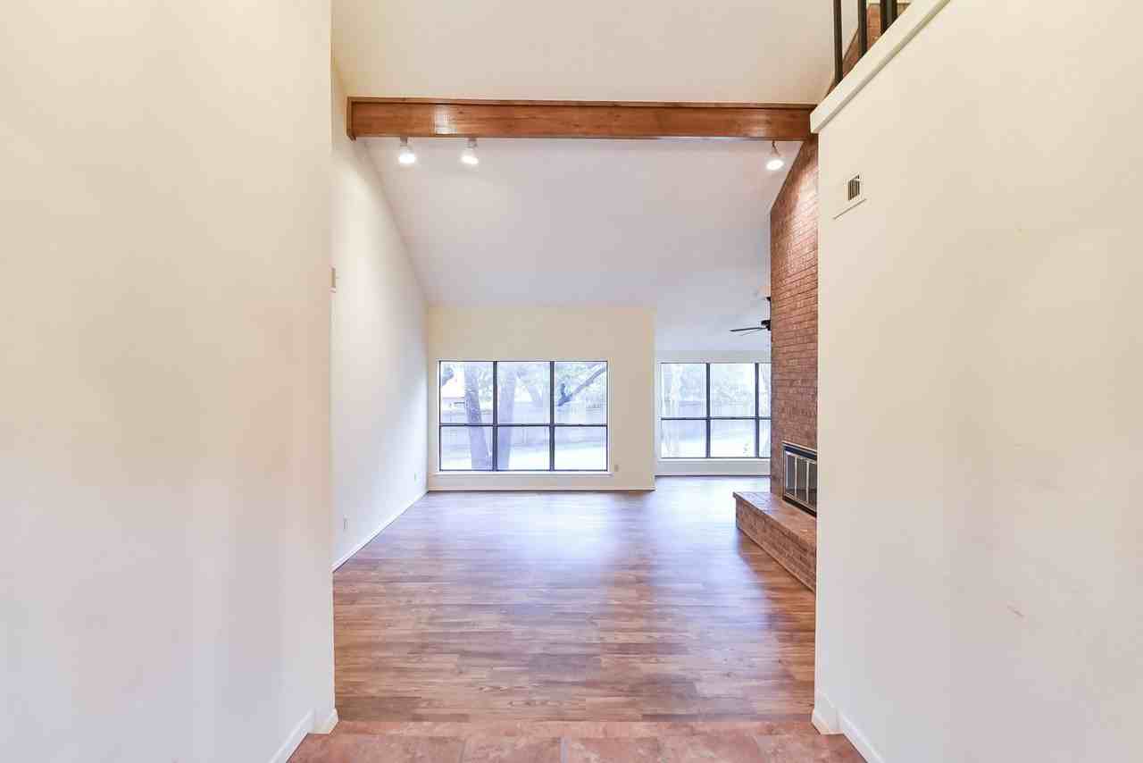 3604 Lake Champlain Dr - Photo 5 of 38