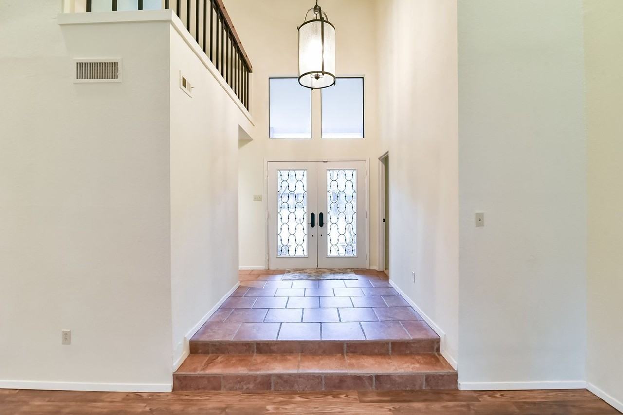 3604 Lake Champlain Dr - Photo 3 of 38