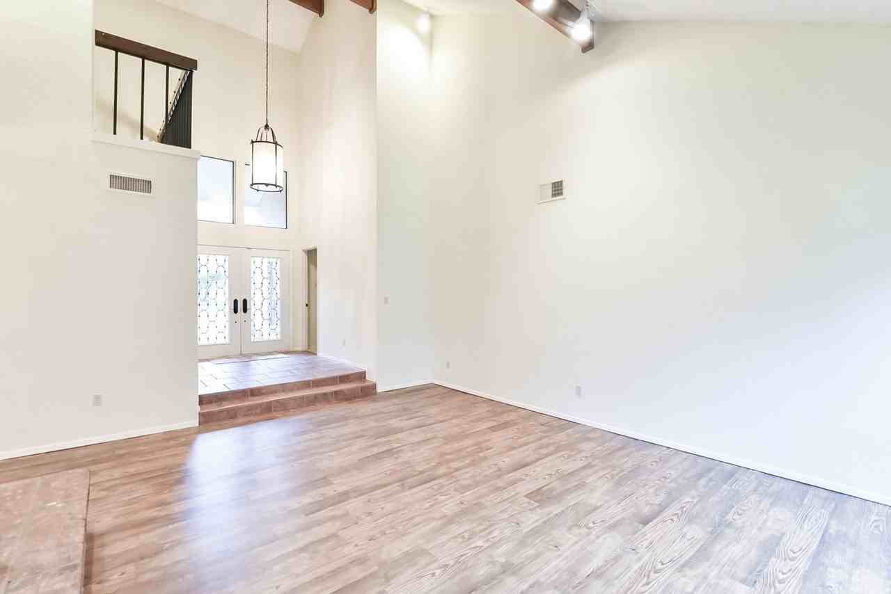 3604 Lake Champlain Dr - Photo 4 of 38