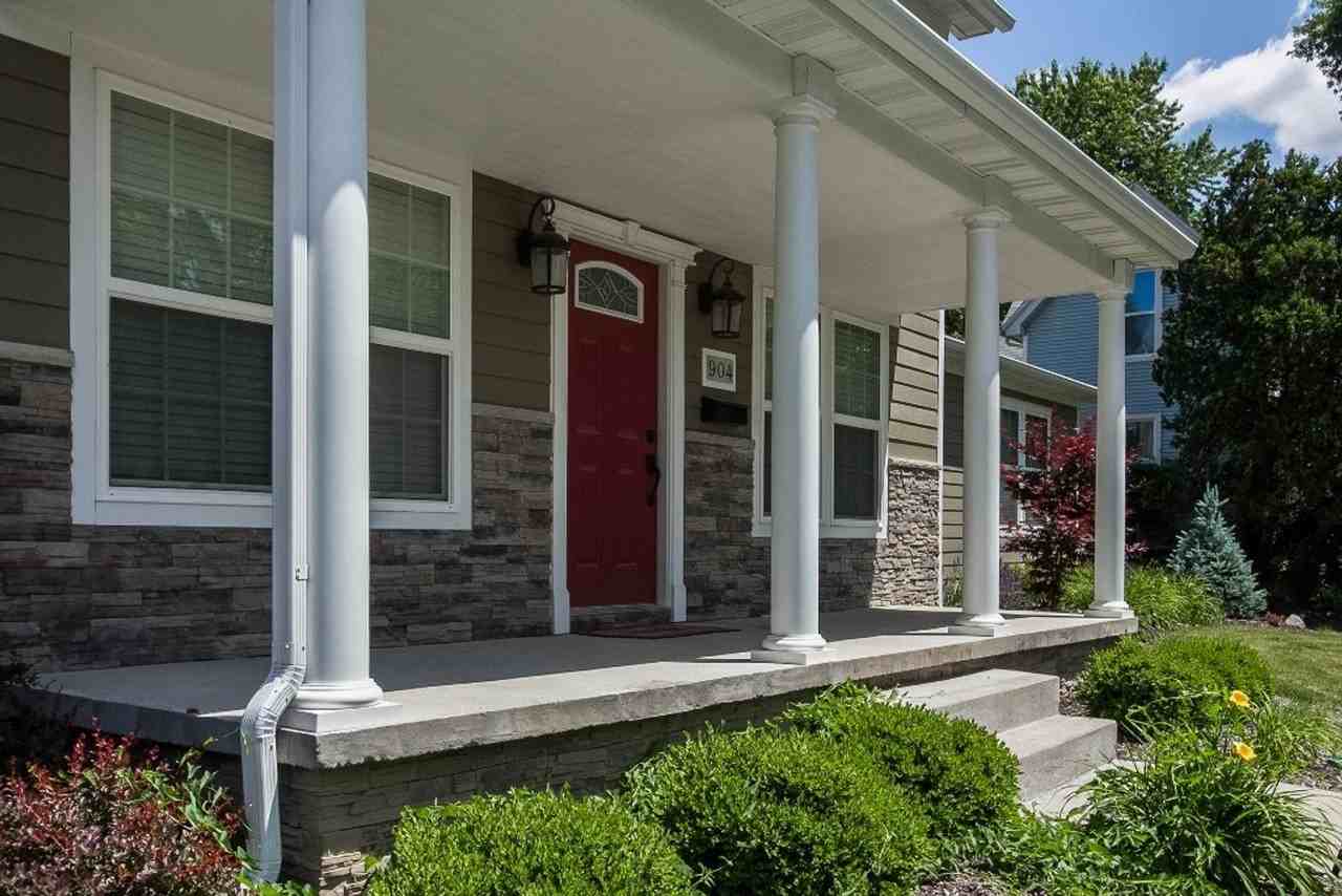 904 Fairchild St - Photo 3 of 26