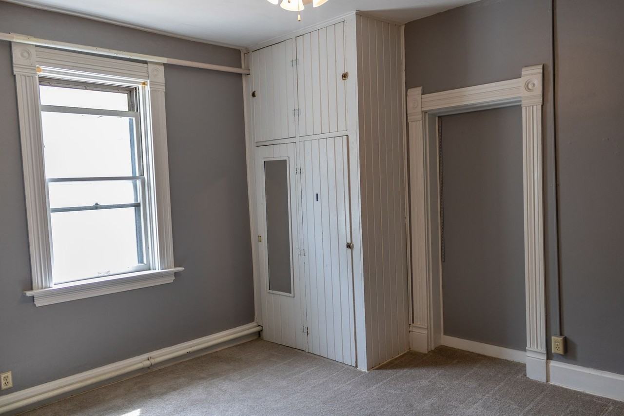 330 Church St - Photo 4 of 33