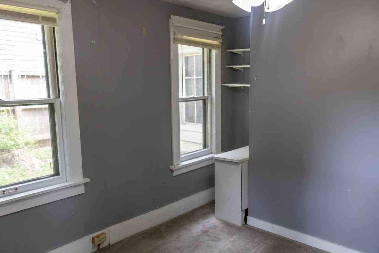 330 Church St - Photo 5 of 33