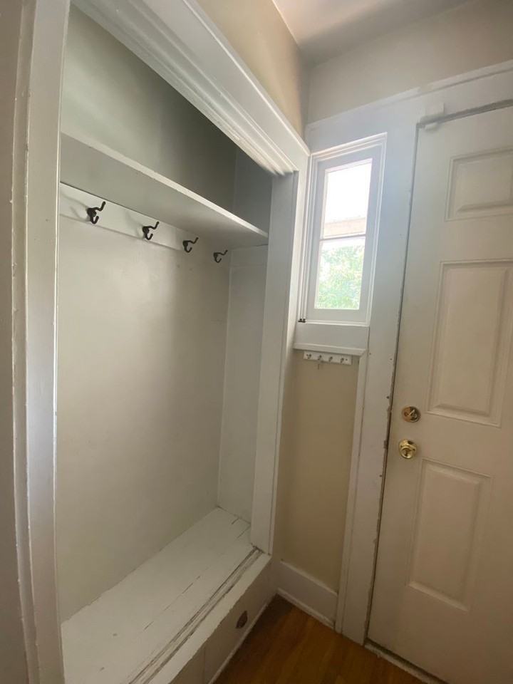 410 Church St - Photo 7 of 27
