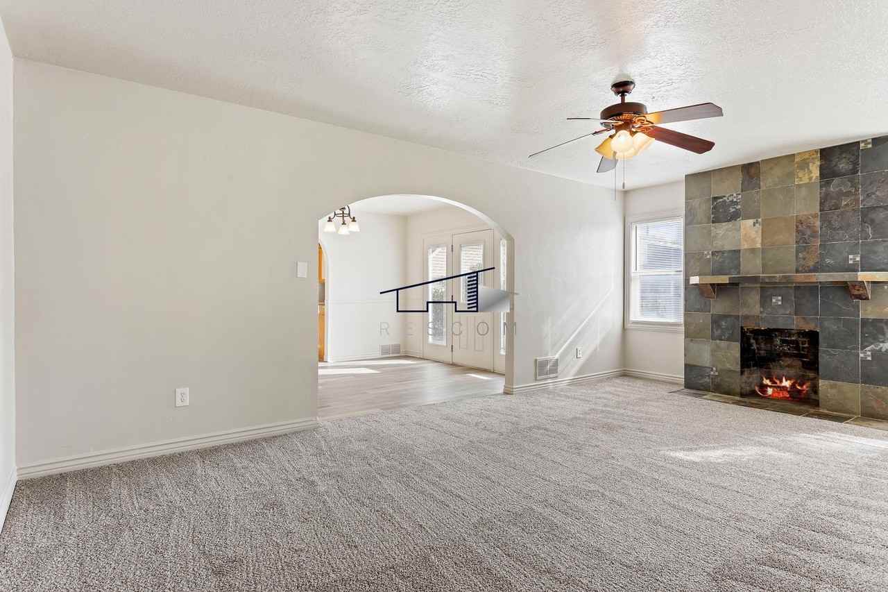 352 Harrison Boulevard - Photo 2 of 26