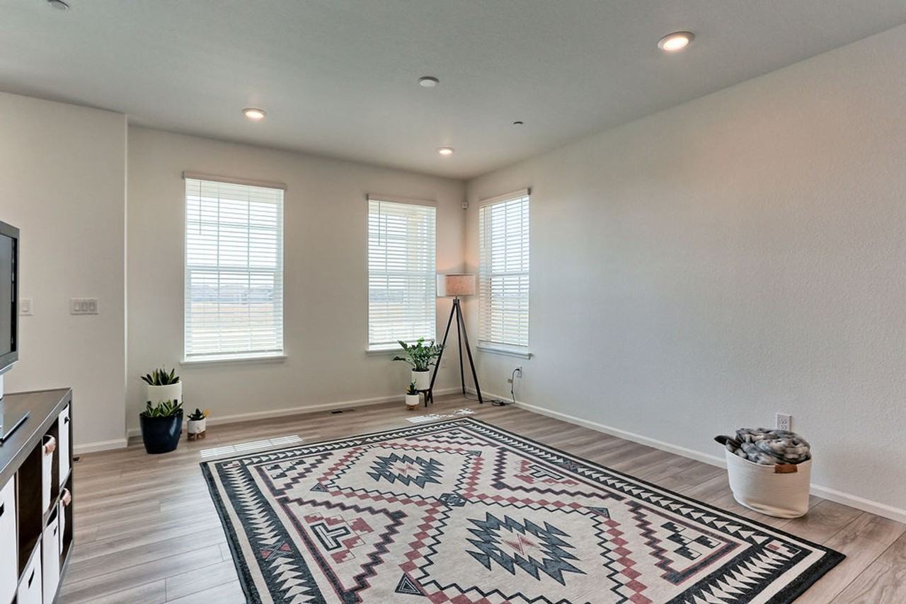 450 Tigercat Way - Photo 4 of 35