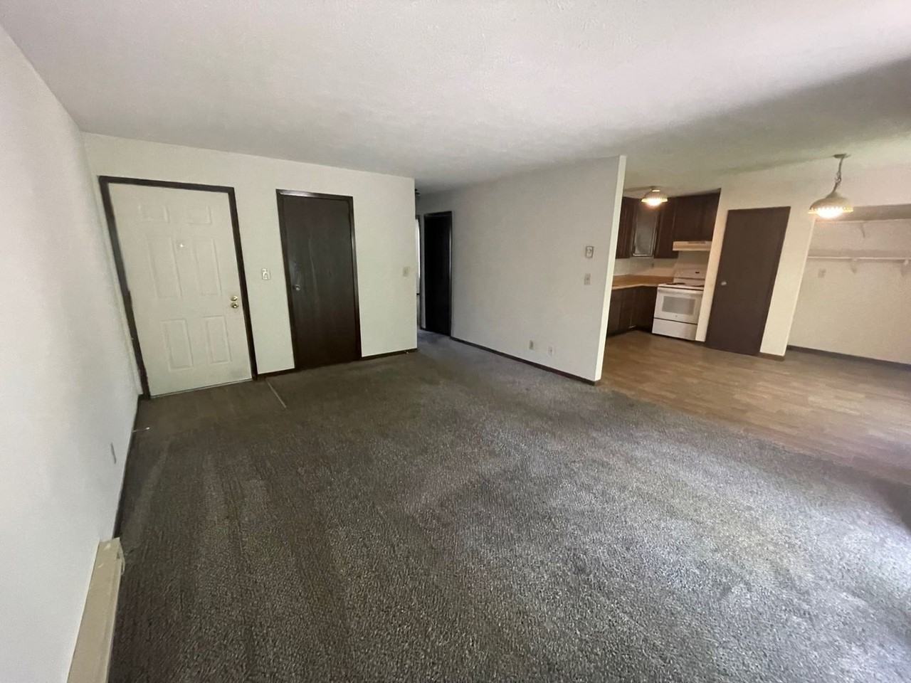 90 Ironwood Court - Photo 4 of 16