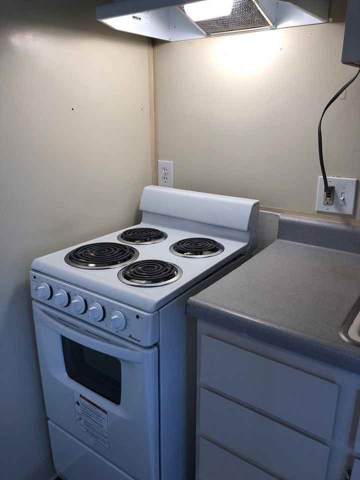 439 Wonder St - Photo 2 of 11