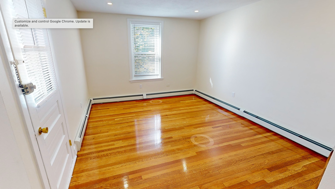 312 Tappan St - Photo 4 of 8