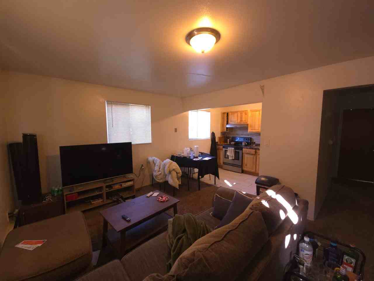 3050 Madison - Photo 4 of 17