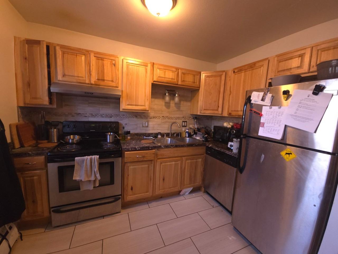 3050 Madison - Photo 6 of 17