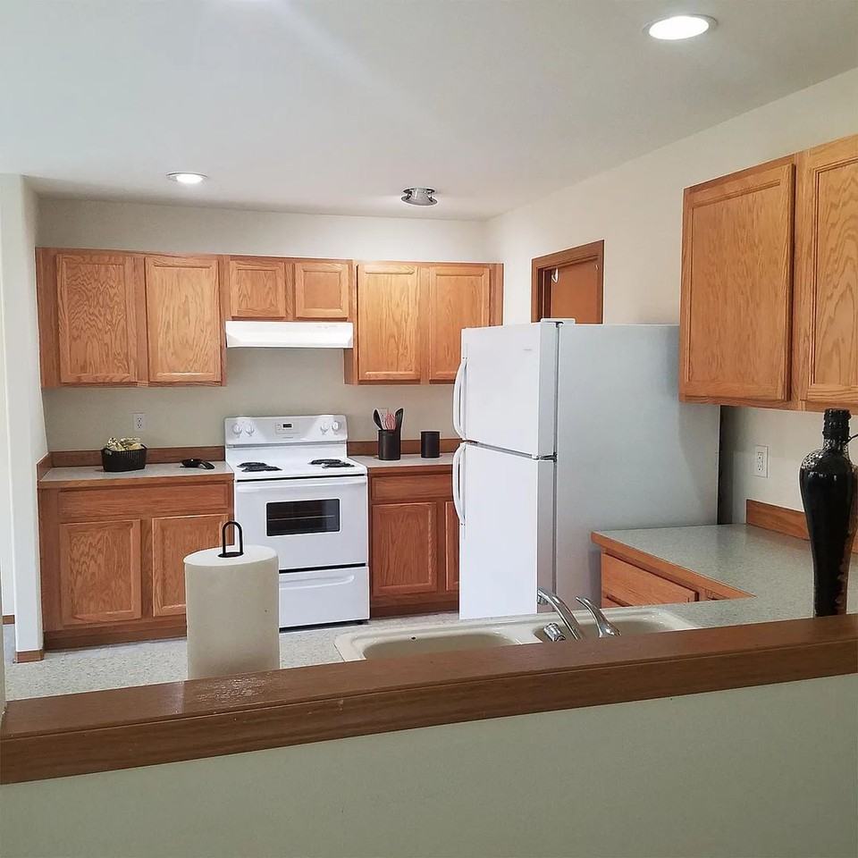 326 Index Ave Se - Photo 2 of 14