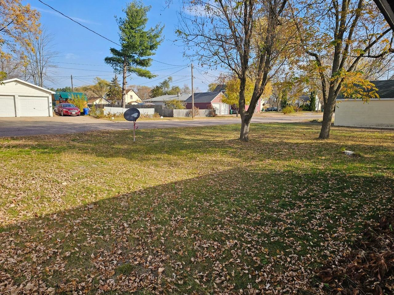 1811 5th St S - Photo 3 of 10