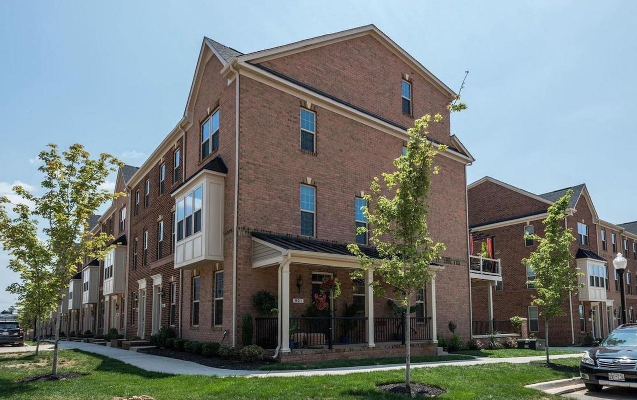 901 S Macon St - Photo 2 of 27