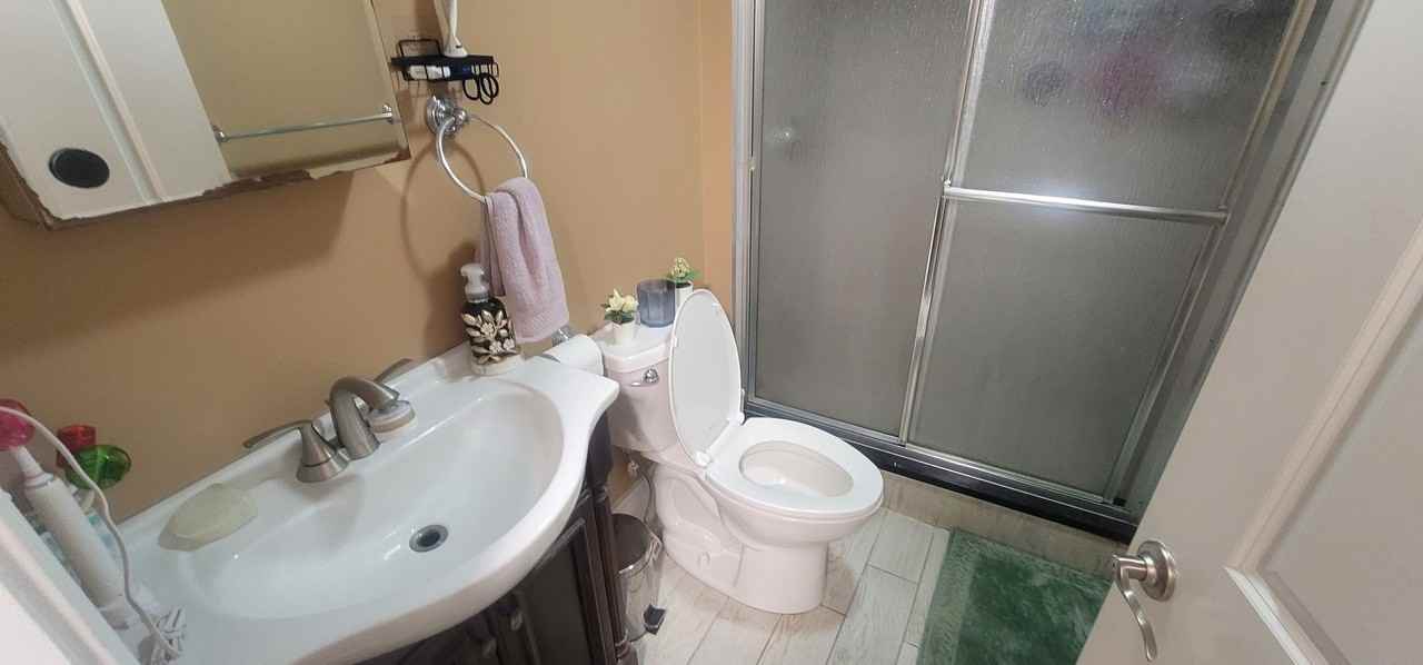 15 Saint Lukes Rd - Photo 6 of 8