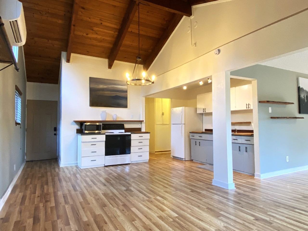 210 Nw Roosevelt St - Photo 6 of 20