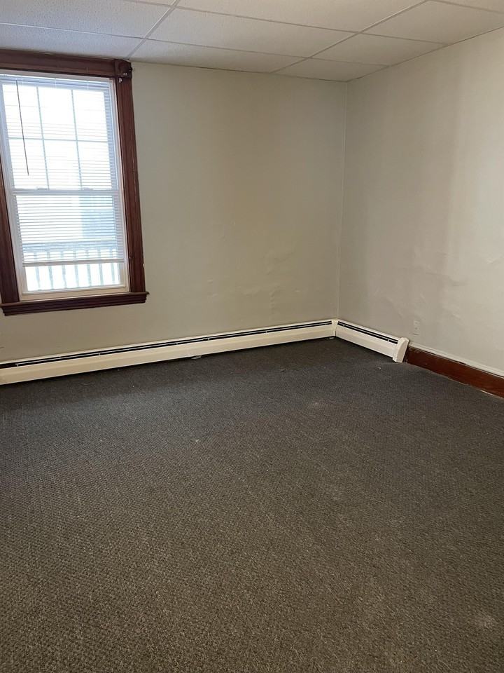 114-116 Howe Street - Photo 2 of 6