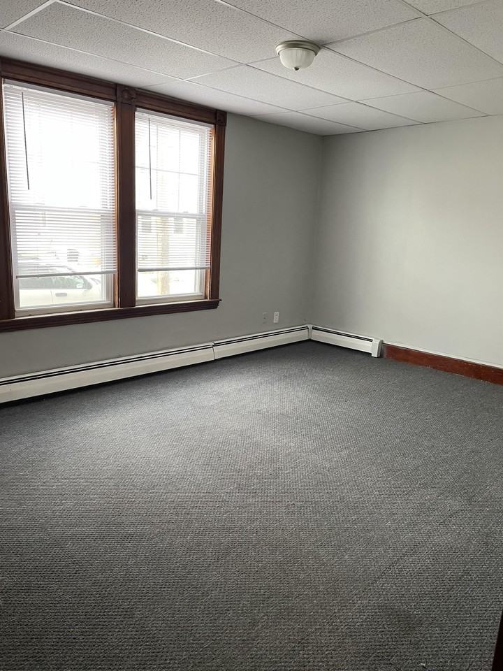 114-116 Howe Street - Photo 3 of 6