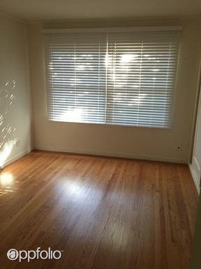 123 Hawthorne Dr - Photo 2 of 10