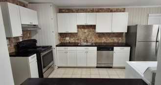 306 Maplewood Ave Ne #A - Photo 1 of 1