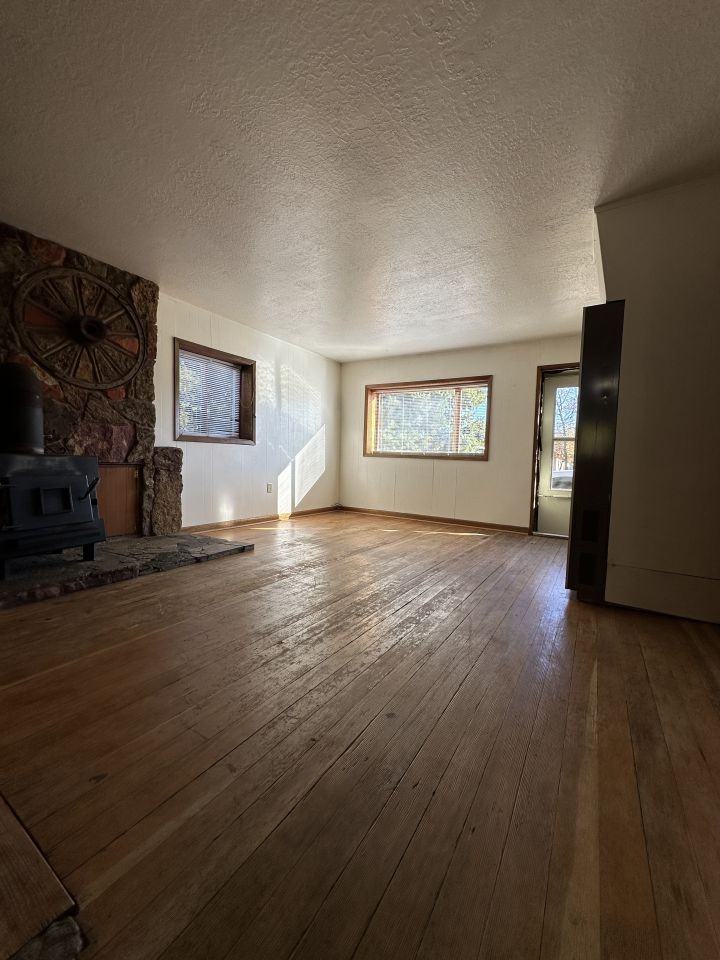 417 S Grant Ave - Photo 2 of 8